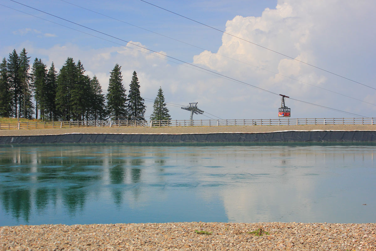 lacul artificial al partiei postavaru
